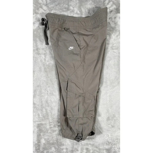 Nike S Cargo Capri Crop Hiking Pants Gray Adjustable Hem Pockets Woven - Picture 7 of 10
